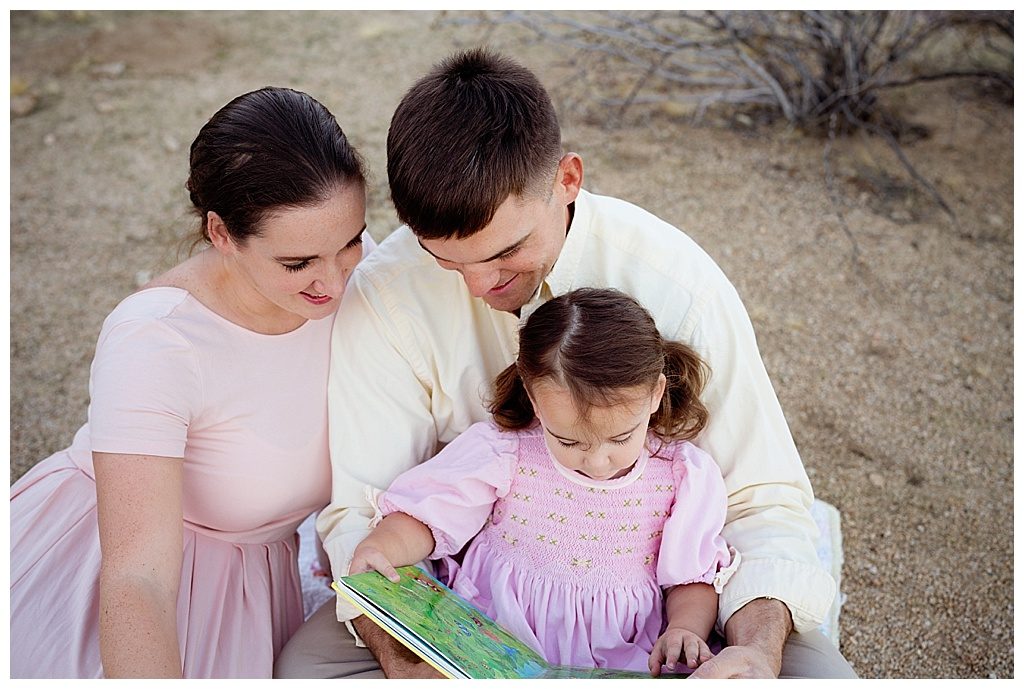 How to bring out natural moments in family photography